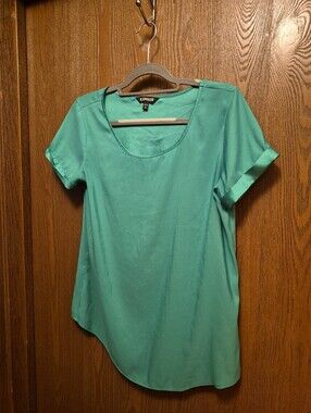 Express Kelly Green Short Sleeve Scoop Neck Blouse Size Small